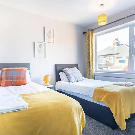 Royal Retreat Apartment